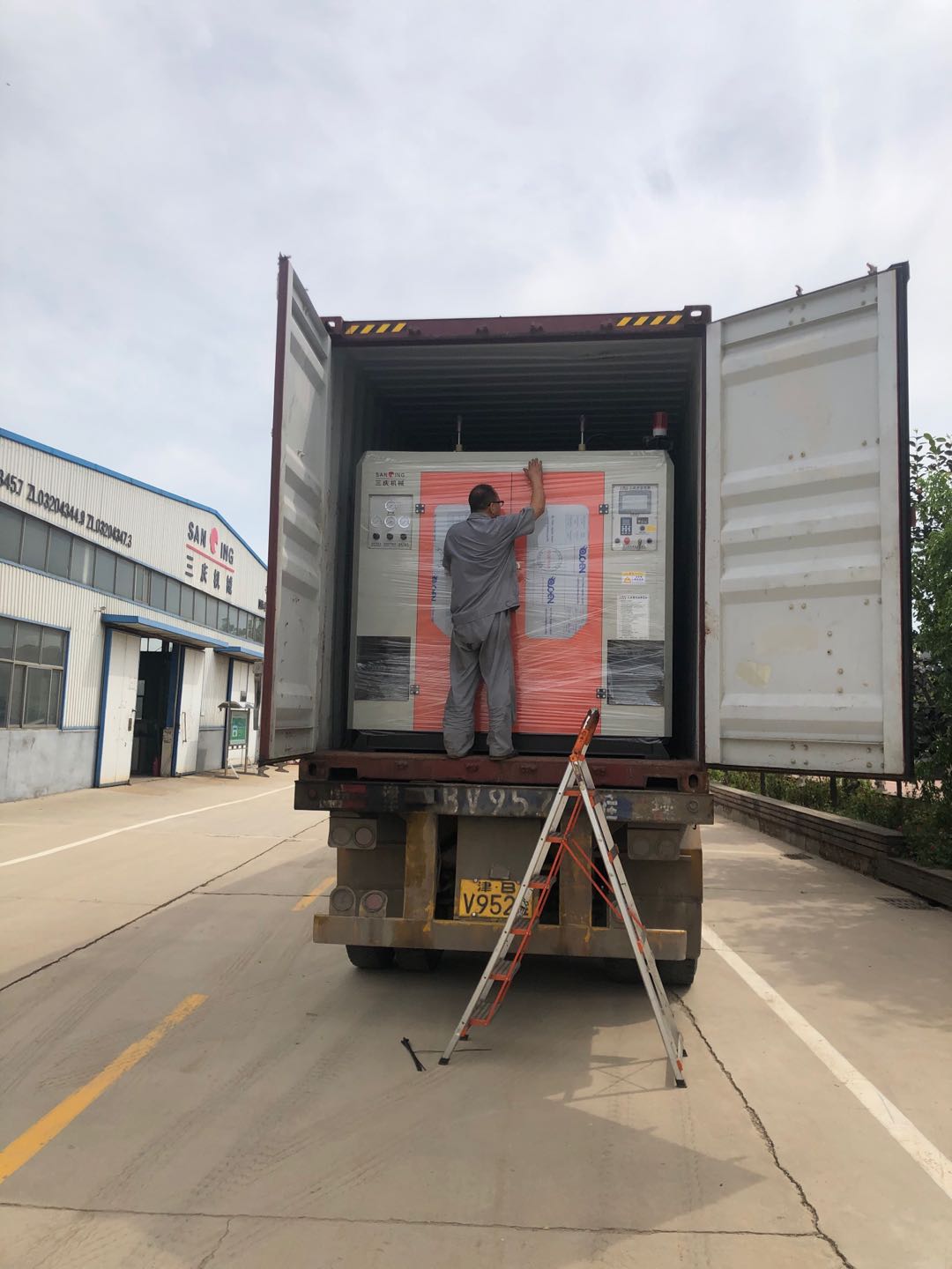 吹瓶機 吹瓶機